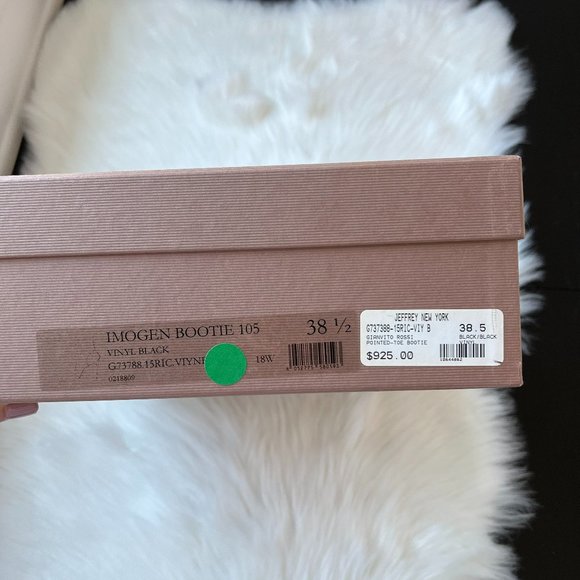 Gianvito Rossi Women's Black Imogen Bootie 105 Vinyl Size 38.5 - Picture 12 of 12